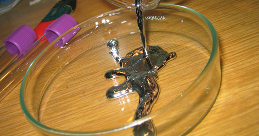 Mercurio in fase liquida